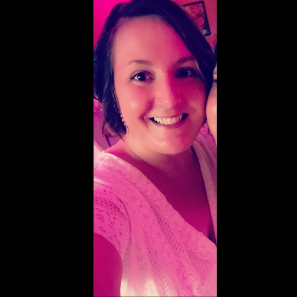 Meet your Posher, Sarah - Picture 4 of 7